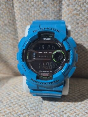 Casio G-Shock Bright Blue Digital Sport Watch - Rare